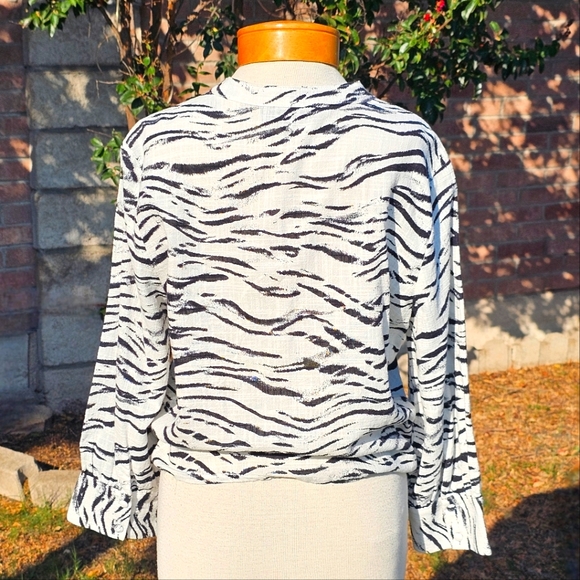 I.N.C zebra print tie front blouse - Picture 4 of 7